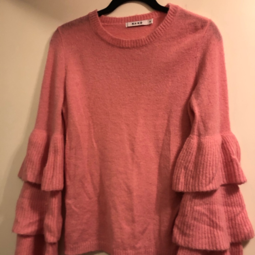 NA- KD Ruffle sleeve sweater